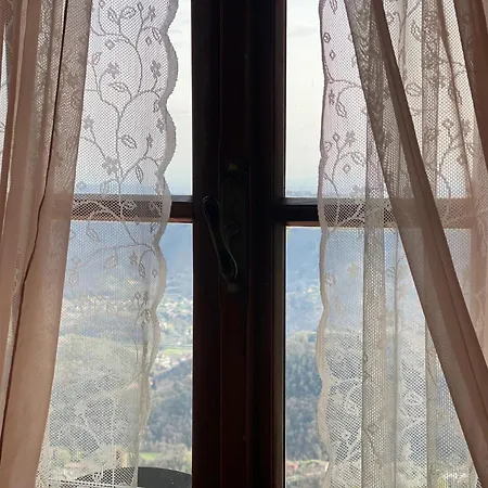 - Sleeps 2 Balcony Wifi Parking דירה